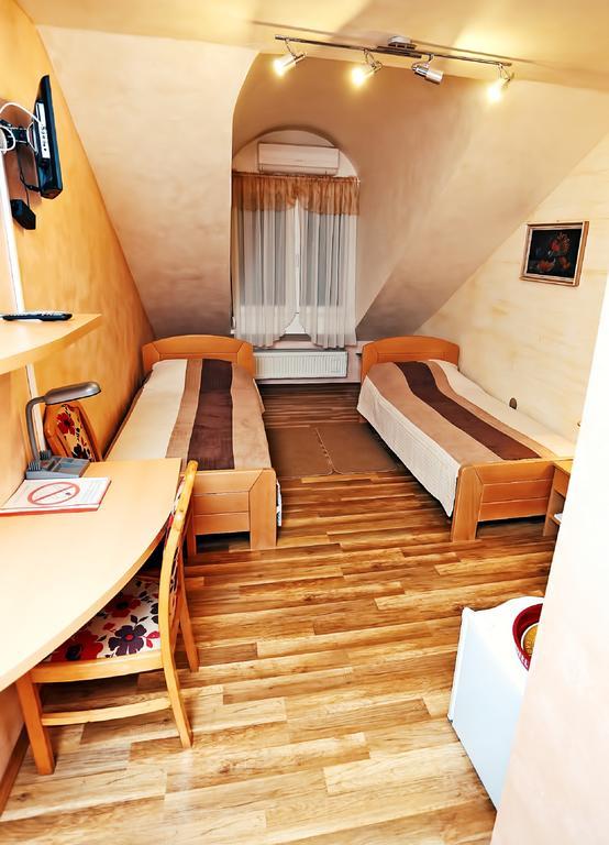 Apartmani Amaro Novi Sad Habitación foto