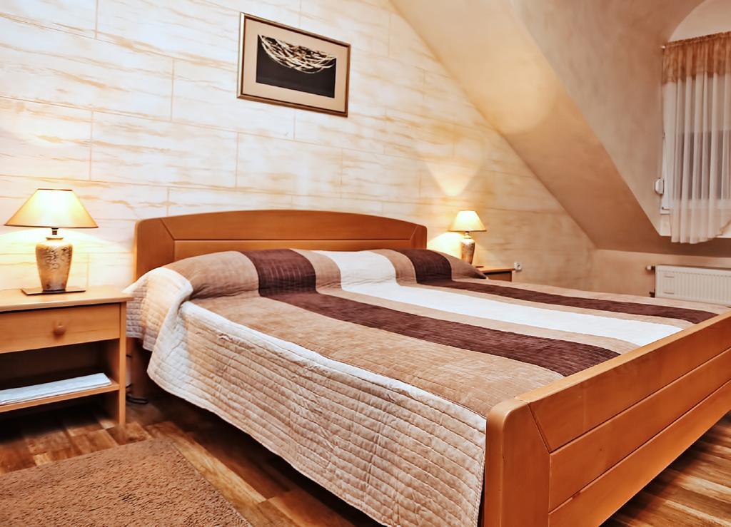 Apartmani Amaro Novi Sad Habitación foto