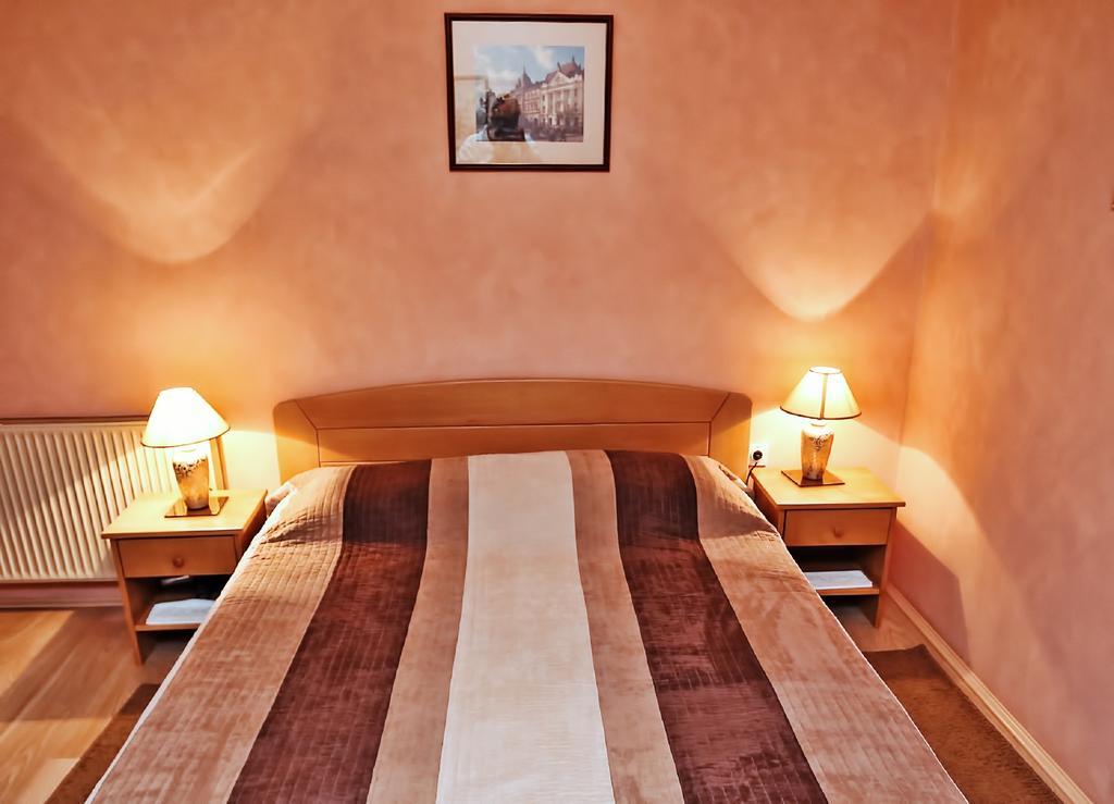 Apartmani Amaro Novi Sad Habitación foto